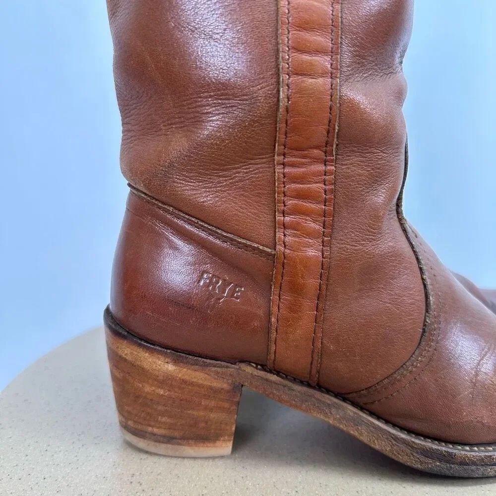 Frye Women’s Vintage 1970s Fold Cuff Knee Block Heel Cognac Leather Boot - Picture 4 of 14